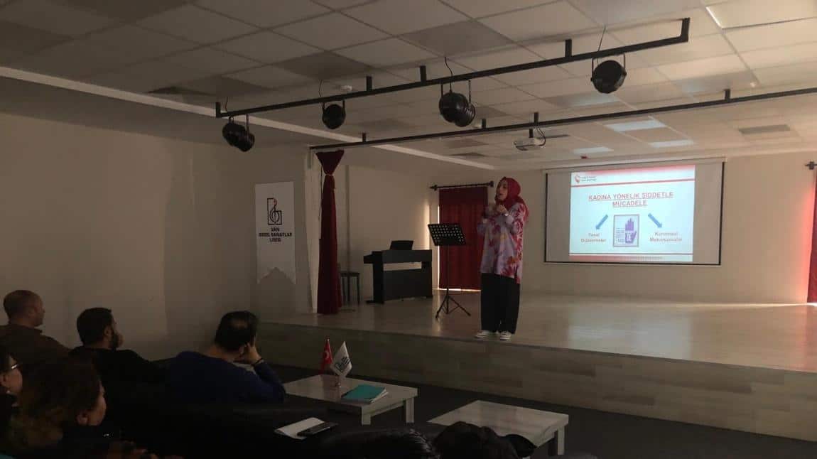 Okul Rehber Öğretmeni Mehtap Kızılkaya tarafından öğretmenlere yönelik  'Kadına Şiddet ve Erken Yaşta evlilik ' adlı seminer verilmiştir.